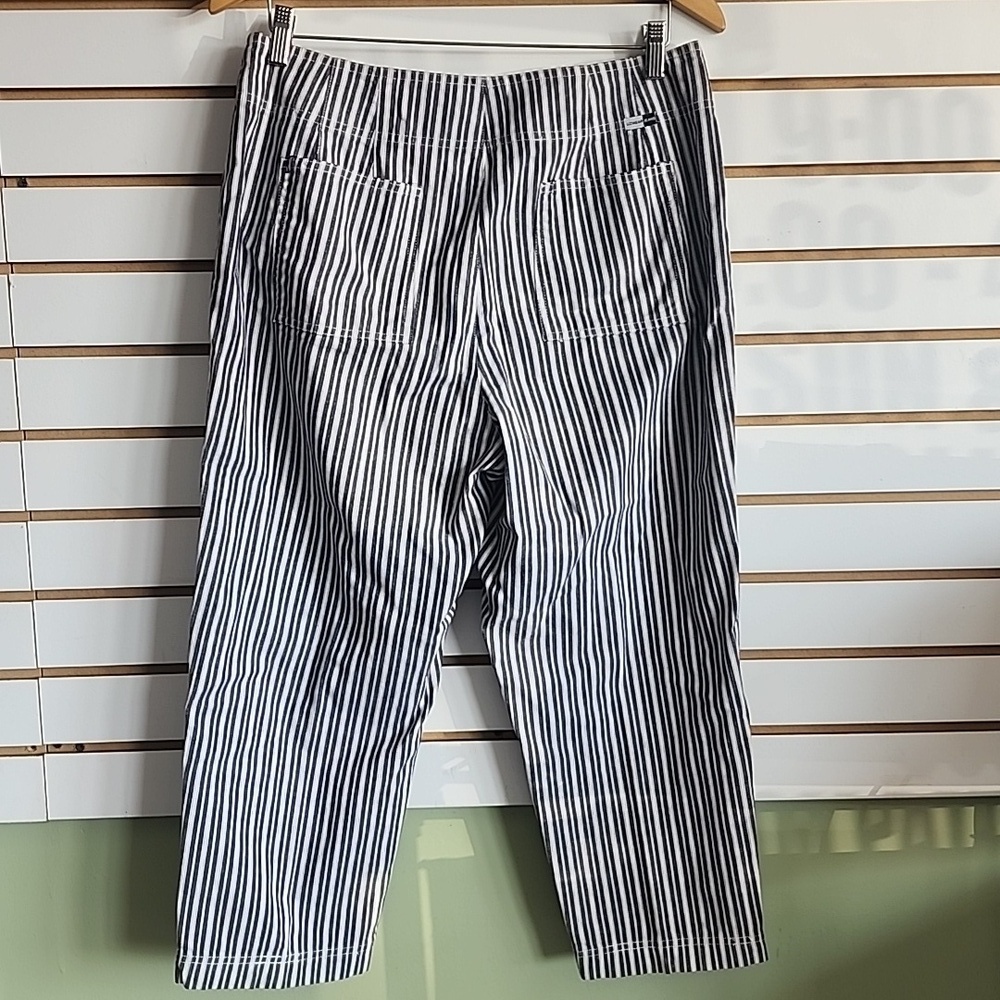 Liz Claiborne cotton striped capris 12 - Picture 5 of 5